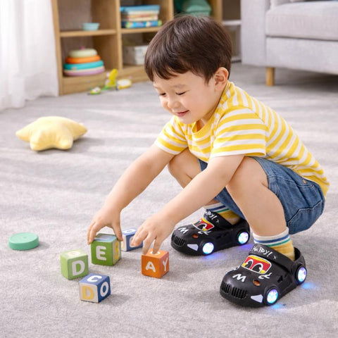 KidVroom - Детски LED пантофки с LED колела и каишка