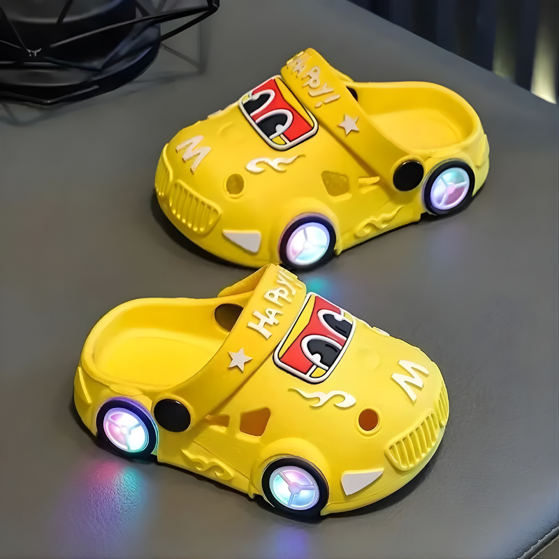 KidVroom - Детски LED пантофки с LED колела и каишка